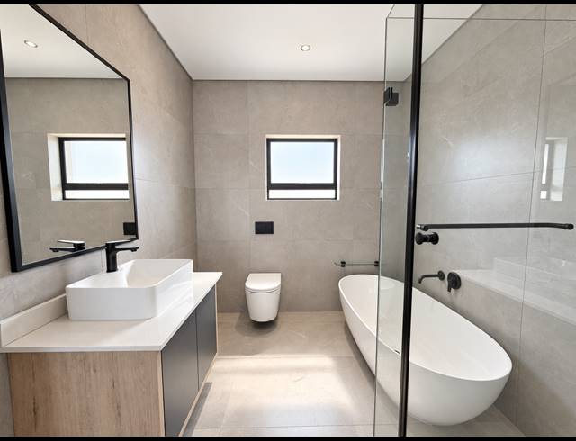 4 BEDROOM FREEHOLD FOR SALE IN FOUNTAINBROOK ESTATE
